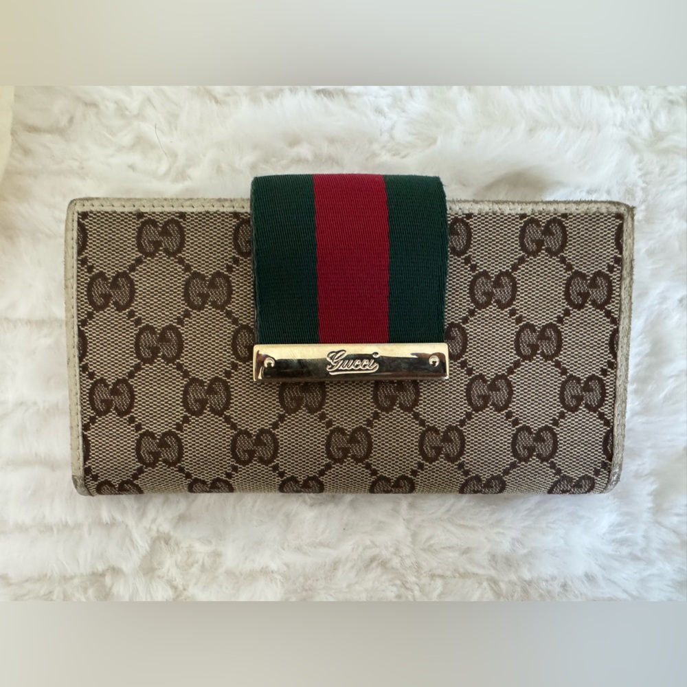 Gucci Brown Waller with Iconic Green and Red Stripe - Comes with Gold Chain